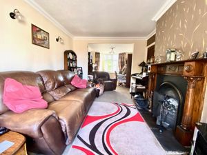 Lounge- click for photo gallery